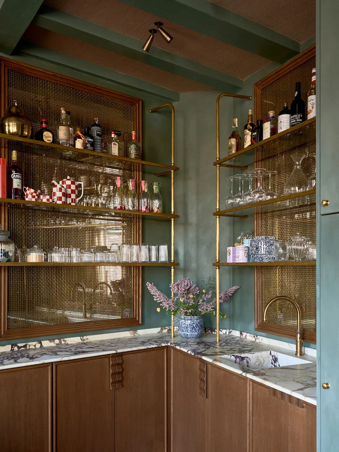 Vibrant-Amsterdam-Home-Tour-Domino-07