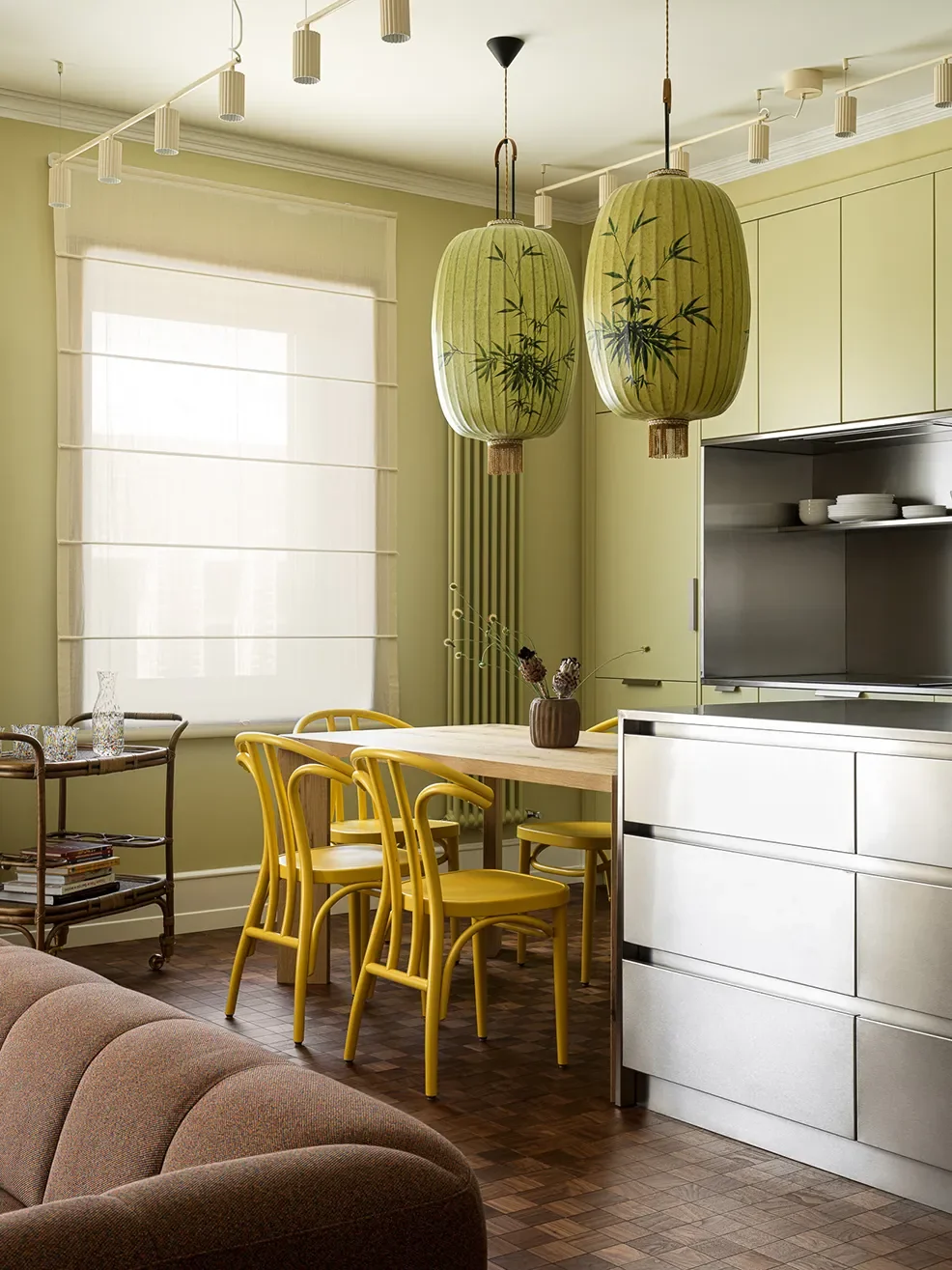 Bar trolley,Sika Design; Pendant lights, HKliving.
