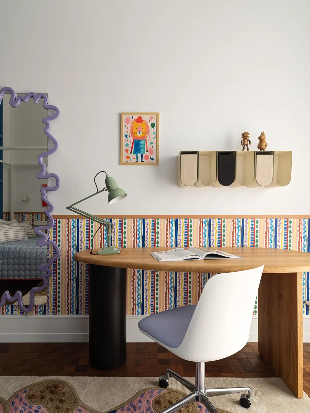 Desk,Audo; Desk chair,&Tradition.