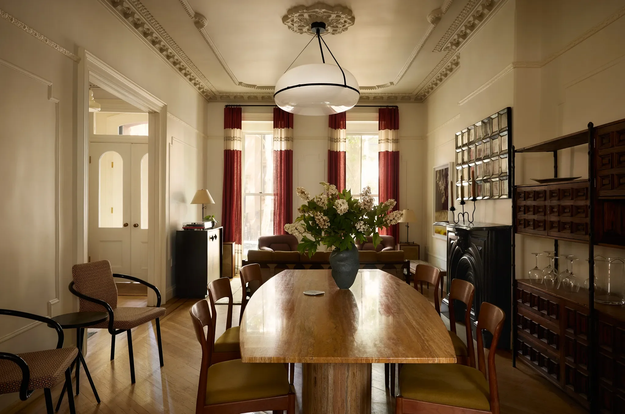 Pendant,A-N-D; Wall paint,White Doveby Benjamin Moore; Trim paint,Linen Whiteby Benjamin Moore; Ceiling paint,Shaded Whiteby Farrow & Ball.