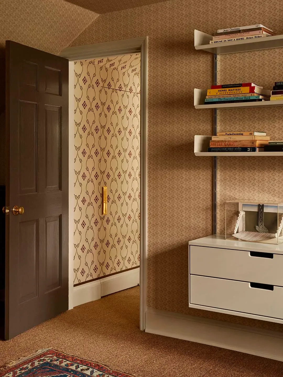 Beyond Stark White: 11 Designer-Preferred Interior Door Paint Colors for Refined Architectural Detail